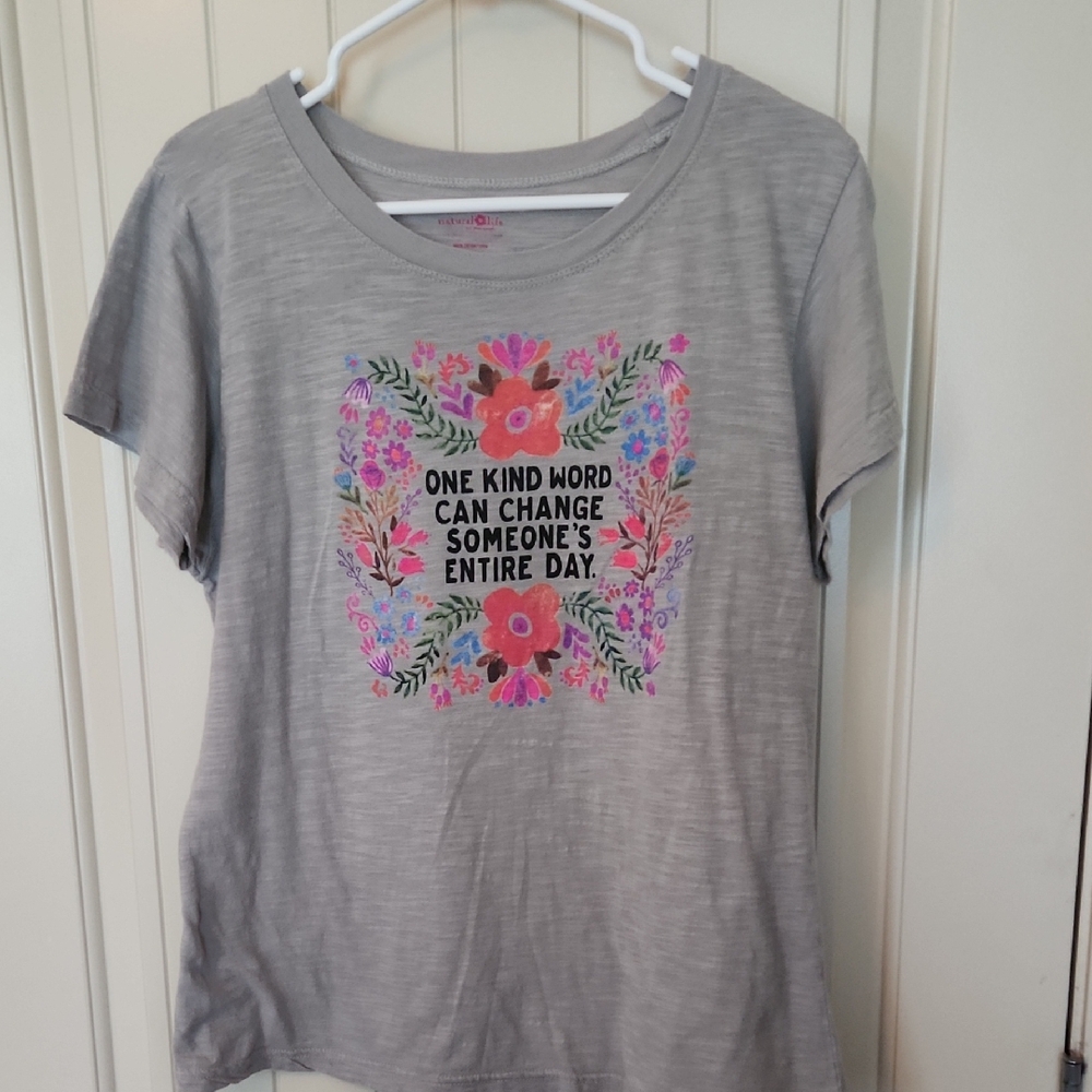 NATURAL LIFE Gray Tee with Floral Design